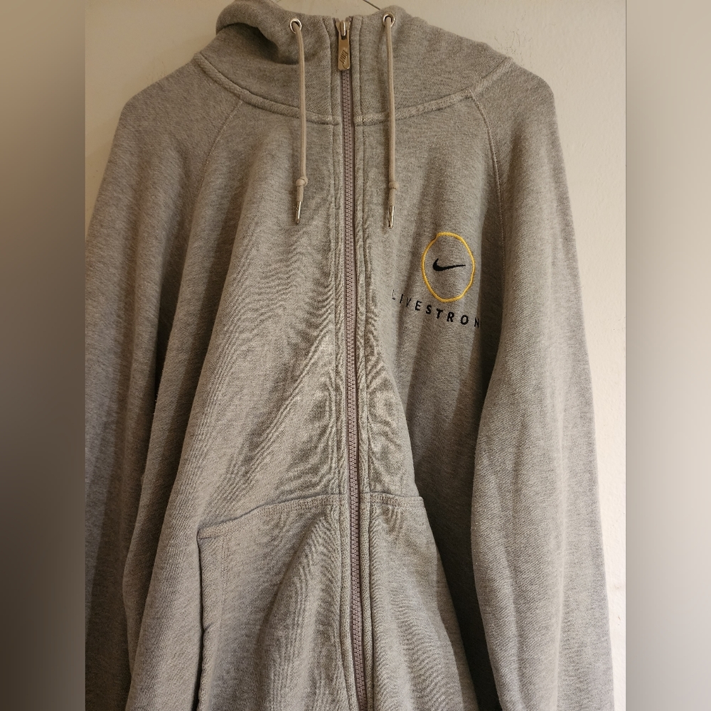COPY - Nike fullzip XL lifestrong hoody gently used Gray